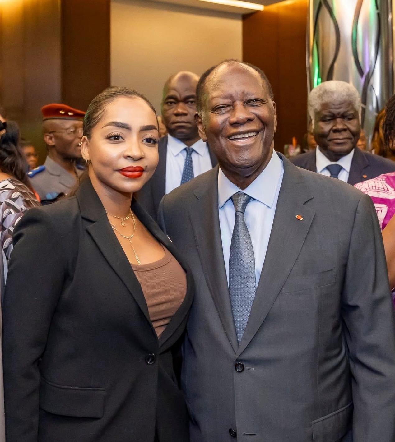 Une Leçon de Résilience à l’Avant-Première du Film « Alassane Ouattara, Gouverneur et Homme d’État »