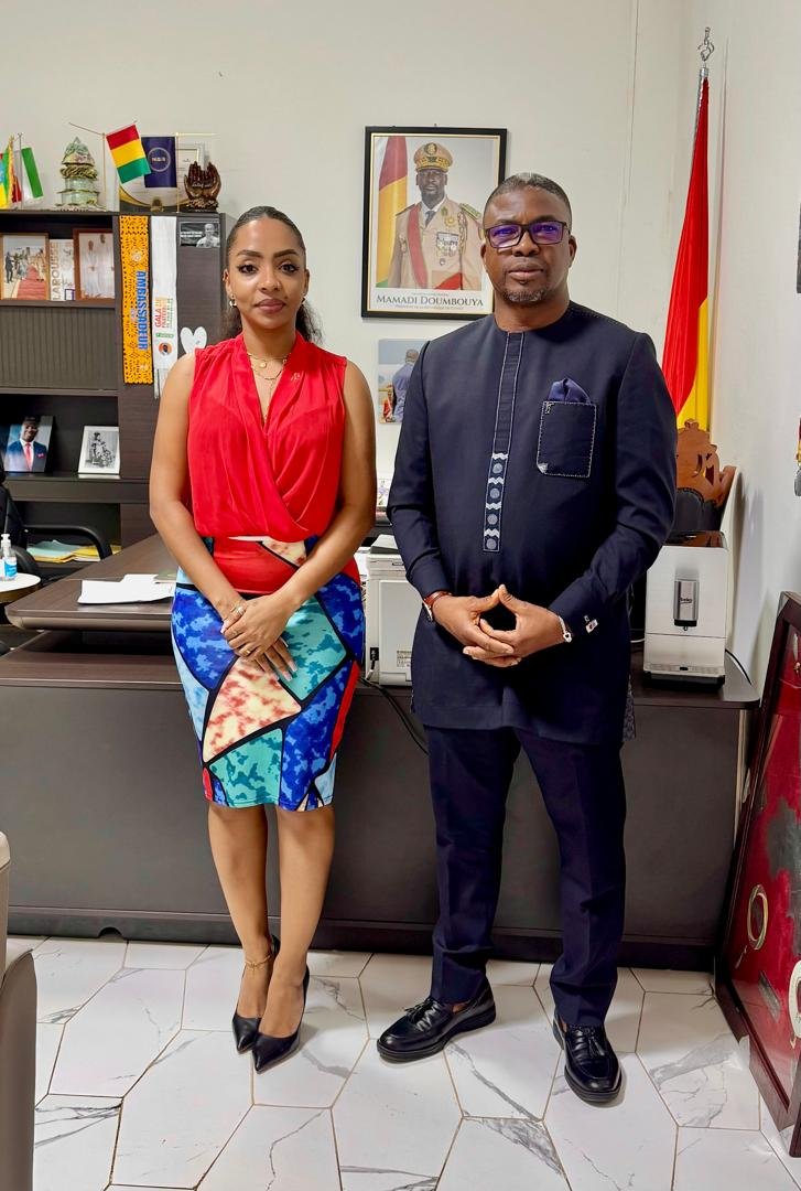 Un Ancrage Institutionnel Fort : FOX Communication Reçue par le Protocole d’État Guinéen